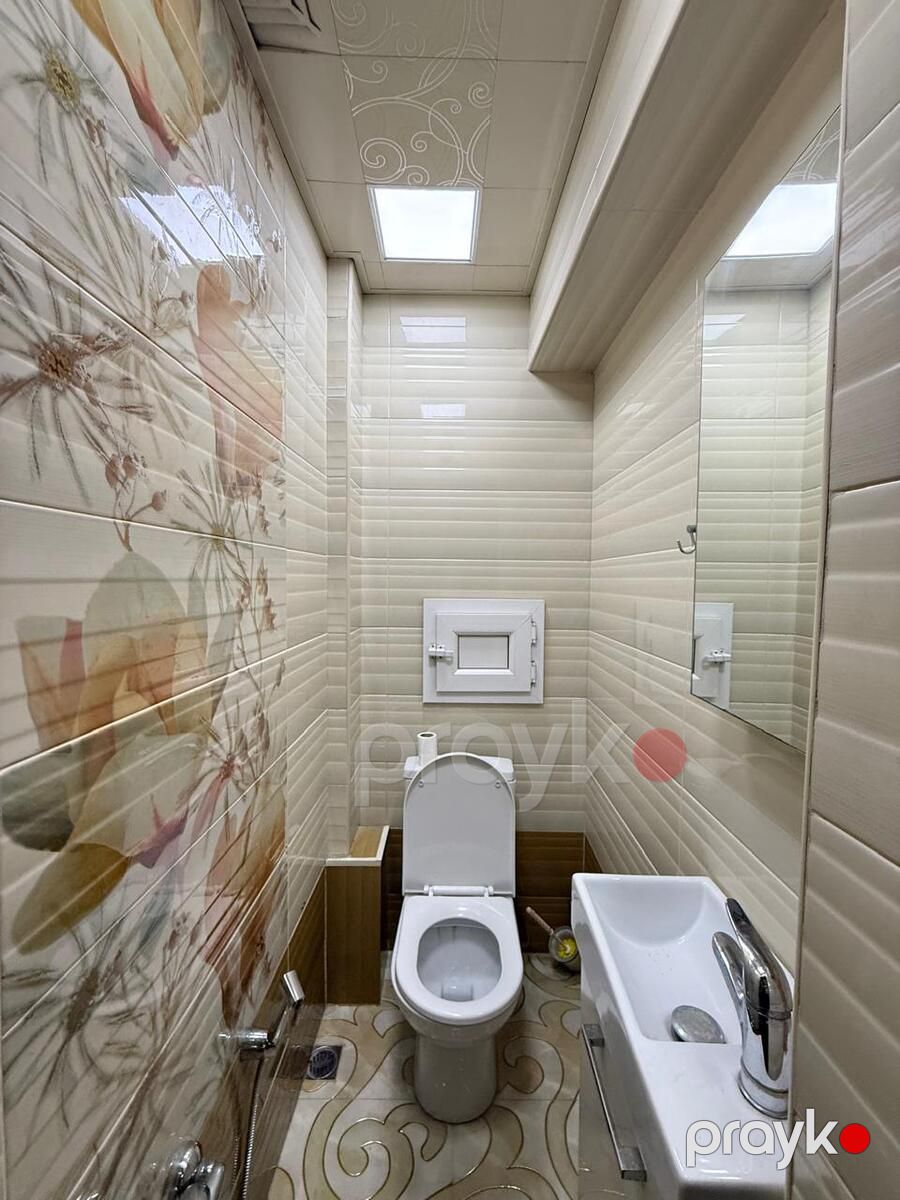 Satılır 2 otaqlı köhnə tikili 65 m² — Mənzil, Bakı (12)