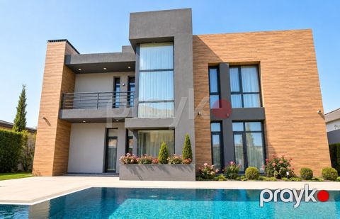 Satılır 5 otaqlı həyət evi/bağ evi 300 m² — Bakı
