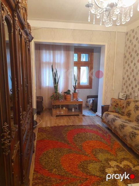 Satılır 2 otaqlı köhnə tikili 60 m² — Bakı