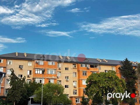 Satılır 3 otaqlı köhnə tikili 65 m² — Bakı