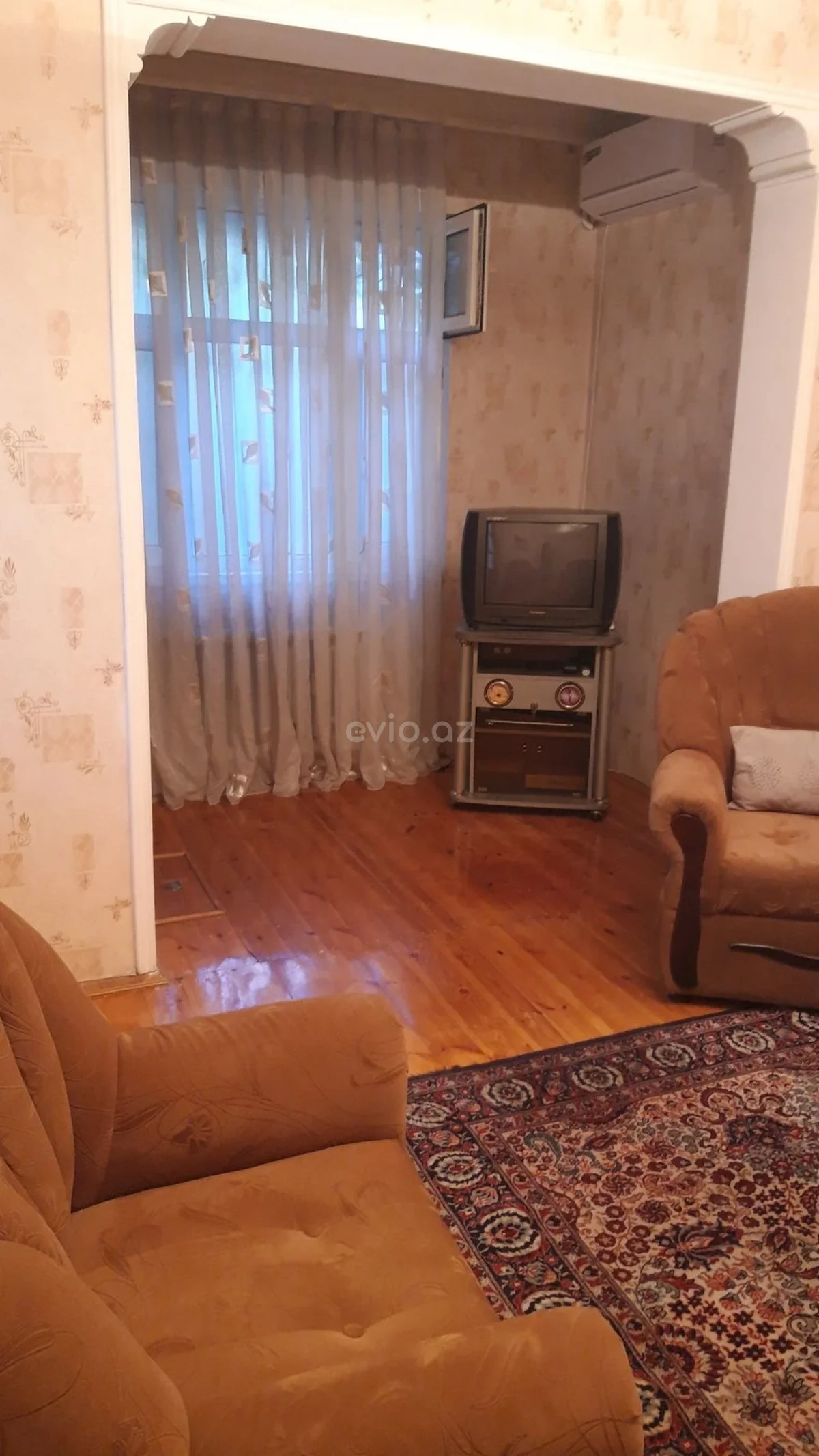 2 otaqlı orta təmirli mənzil satılır 1-ci mikrorayonda — Mənzil, Bakı (3)
