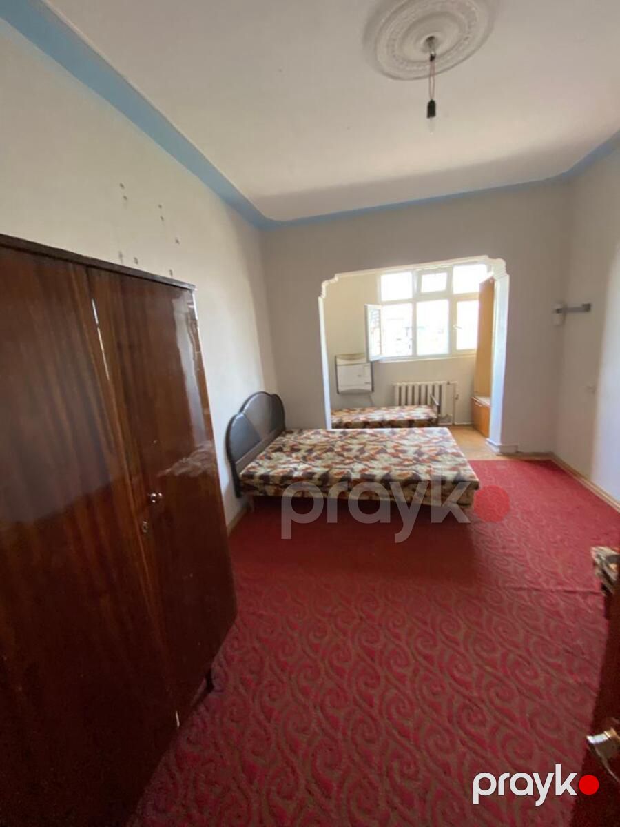 Satılır 2 otaqlı köhnə tikili 65 m² — Mənzil, Bakı (5)