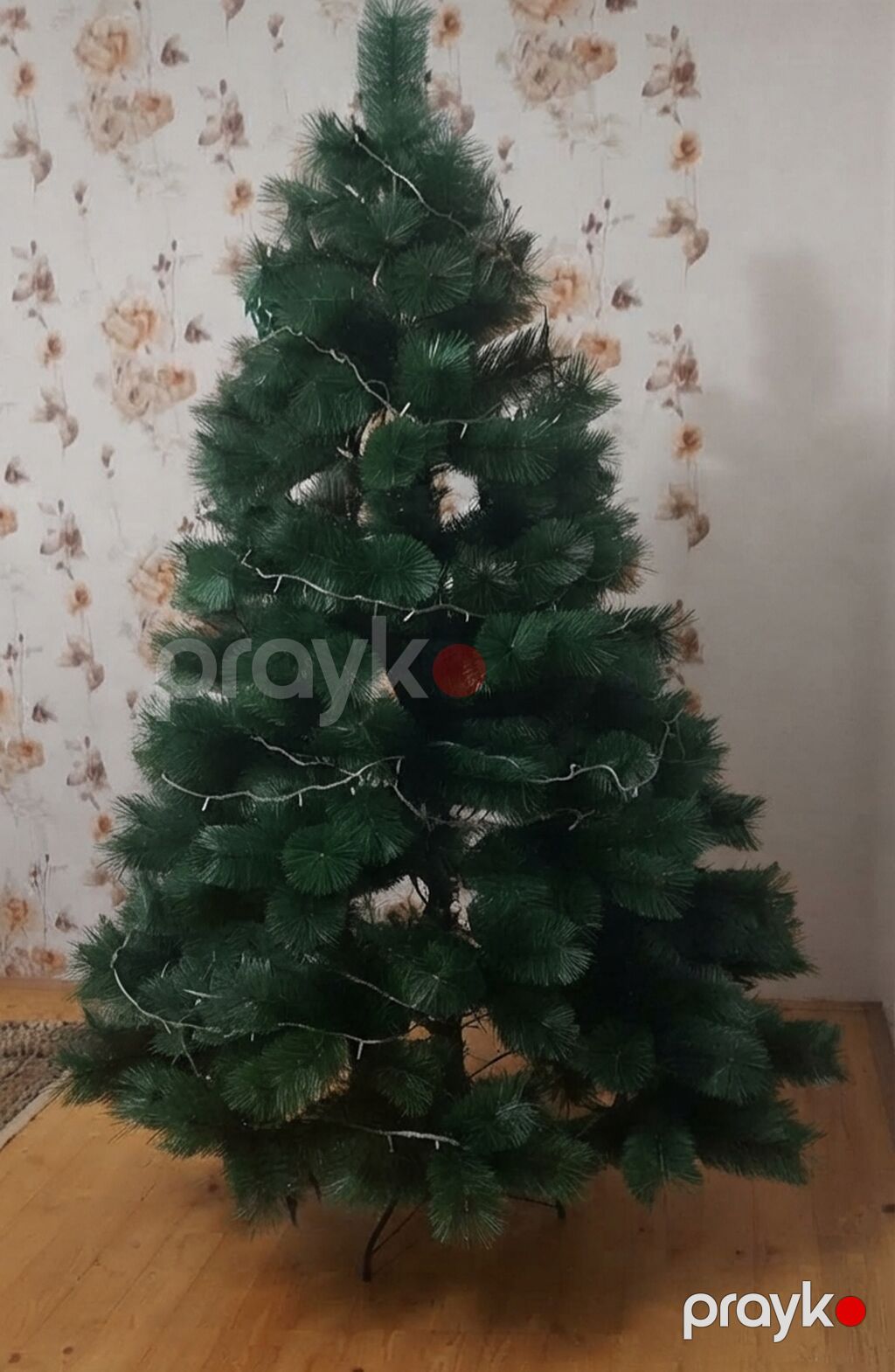 Yolka satılır Ölçüsü: 2.10 m Cəmi 1 dəfə, keçən il qurulub. Təzə — Bayram məmulatı, Bakı (2)