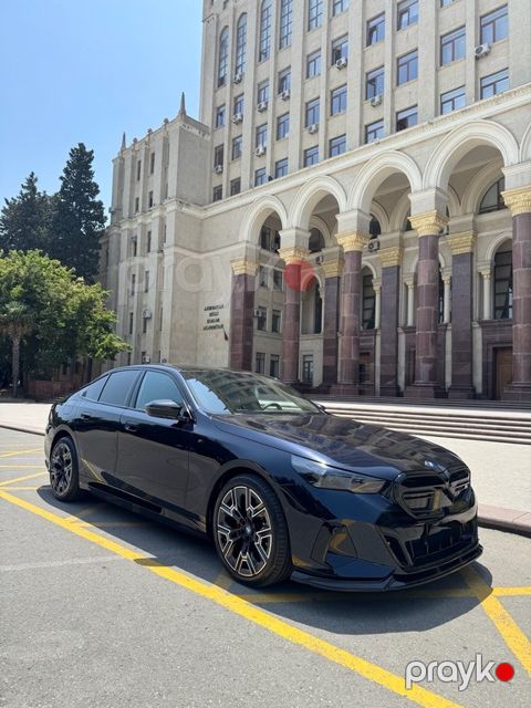 BMW 530e, 2.0 L, 19.4 kWh, 2024 il, 26 000 km — Bakı