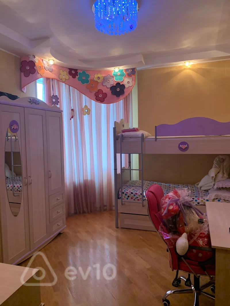 3 otaqlı mənzil, 150 m², İsmayıl Qutqaşınlı Küçəsi — kirayə — Mənzil, Bakı (6)