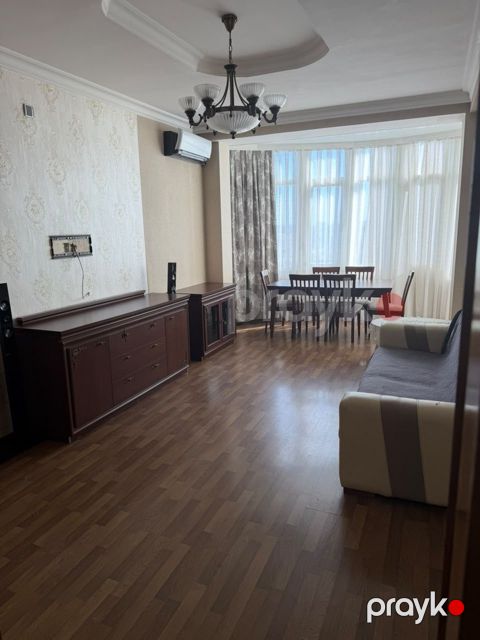 İcarəyə verilir 3 otaqlı köhnə tikili 100 m² — Bakı