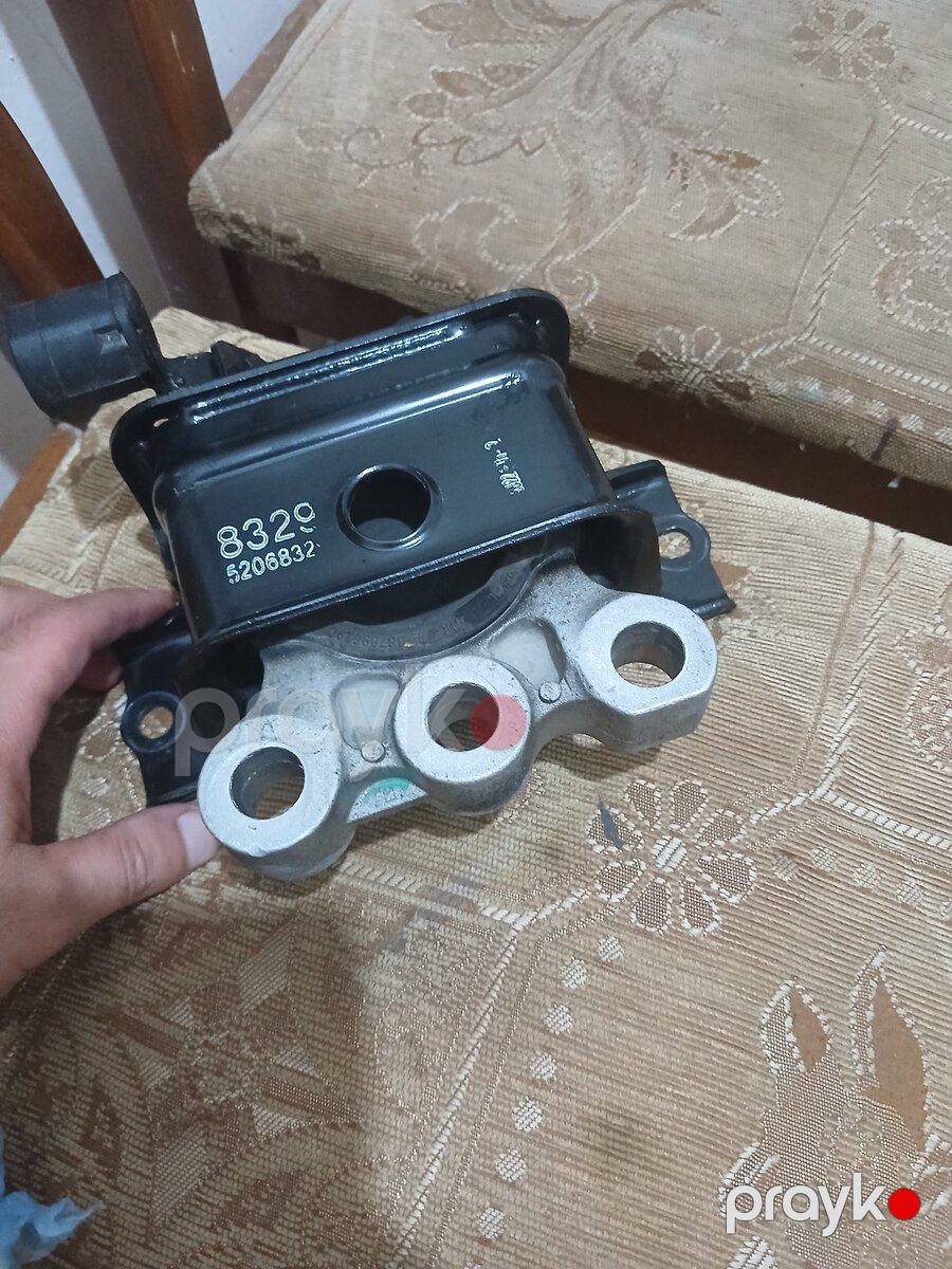 Chevrolet Cobalt mühərrik yastığı — Ehtiyat hissələri və aksesuarlar, Bakı (2)