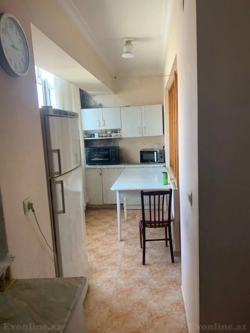 Satılır 3 otaqlı Mənzil Köhnə tikili 65 m² Bakı, Nizami r., Koroğlu m — Mənzil, Bakı (8)