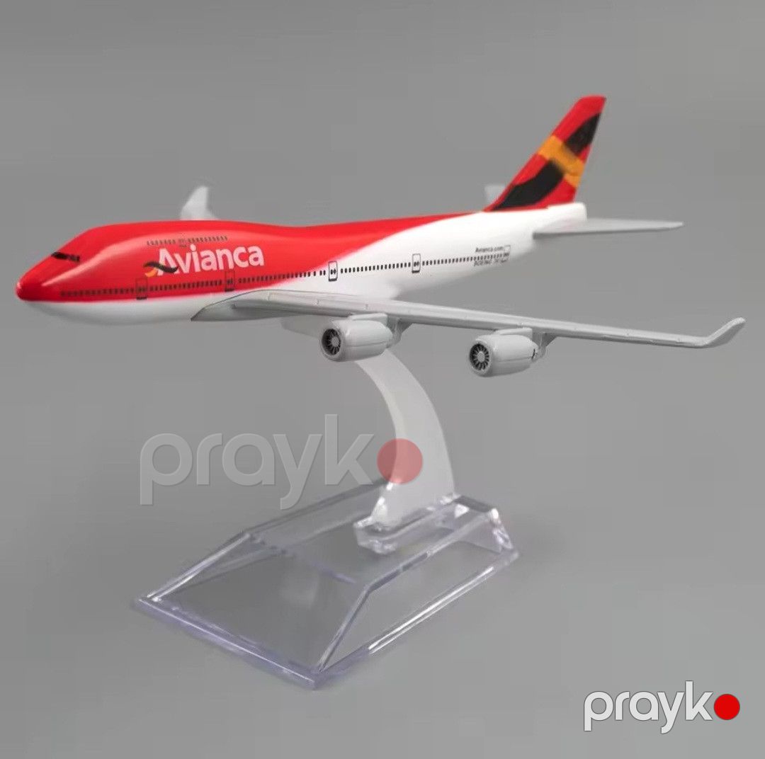 Dekorativ təyyarə modeli Aircraft Avianca Boeing 747 15x14.5x8 sm — Mallar, Bakı (2)