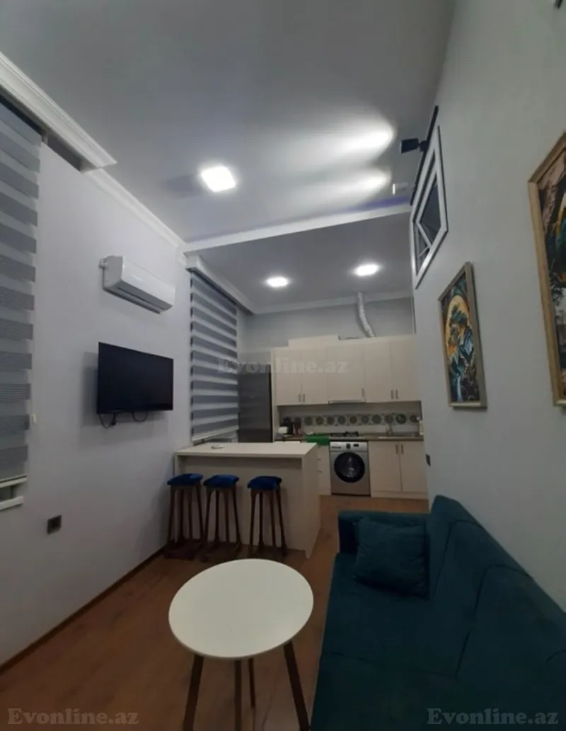 Kirayə verilir 2 otaqlı Mənzil Köhnə tikili 40 m² Bakı, Yasamal r., Nizami m — Bakı