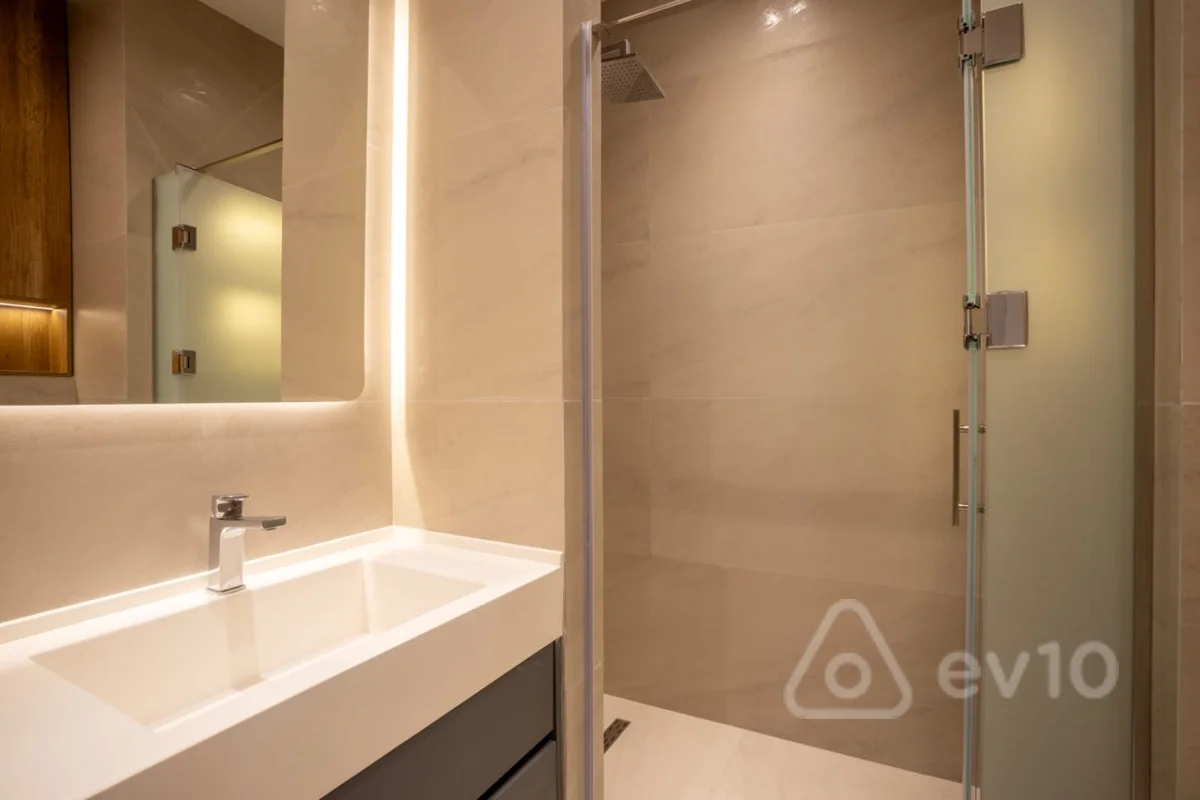 3 otaqlı mənzil, 160 m², Mərkəzi Bulvar küç — kirayə — Mənzil, Bakı (11)