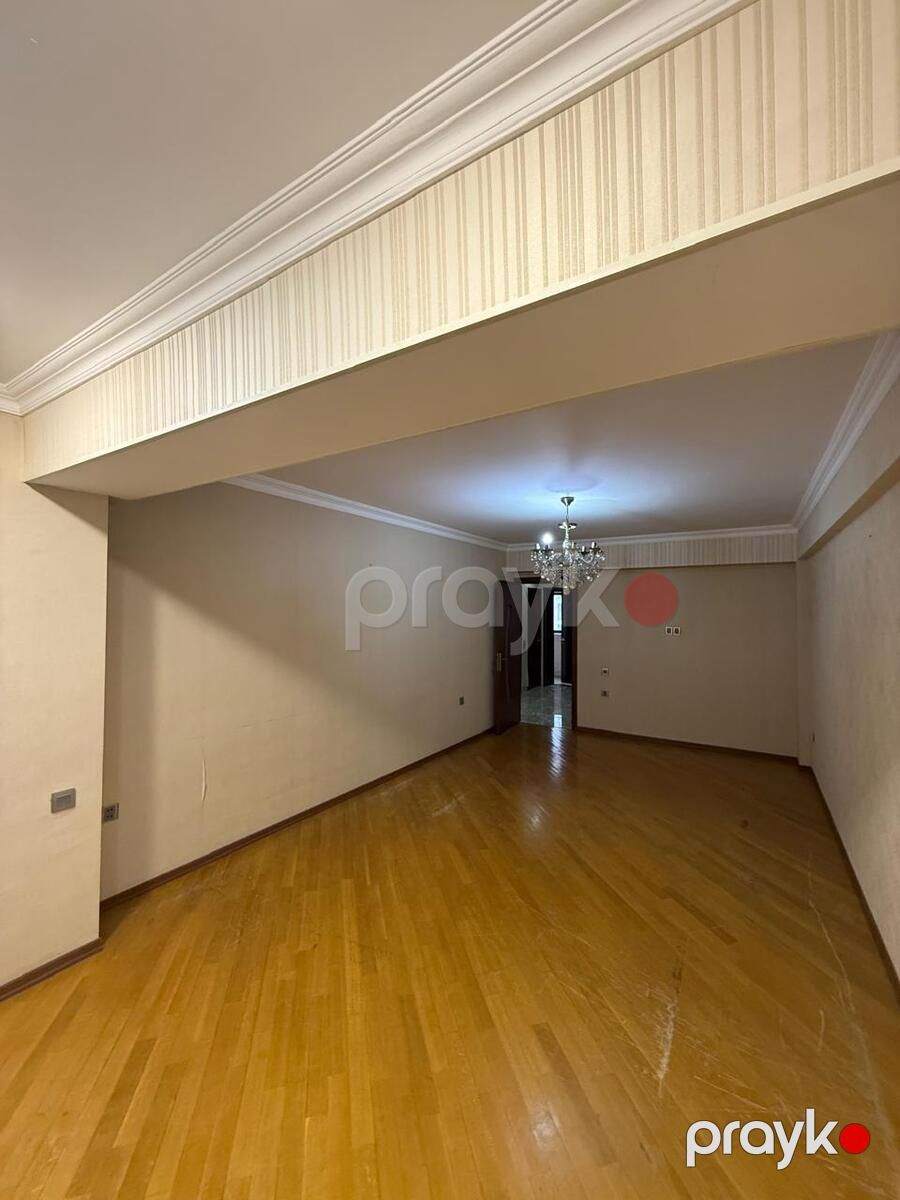 Satılır 2 otaqlı köhnə tikili 65 m² — Mənzil, Bakı (3)