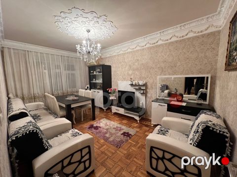 Satılır 2 otaqlı köhnə tikili 69 m² — Bakı