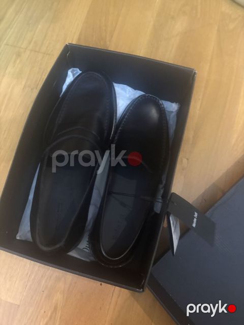 Satilir original Massimo dutti firmasinin loferi 1 tayi(43) sehv gelib — Bakı