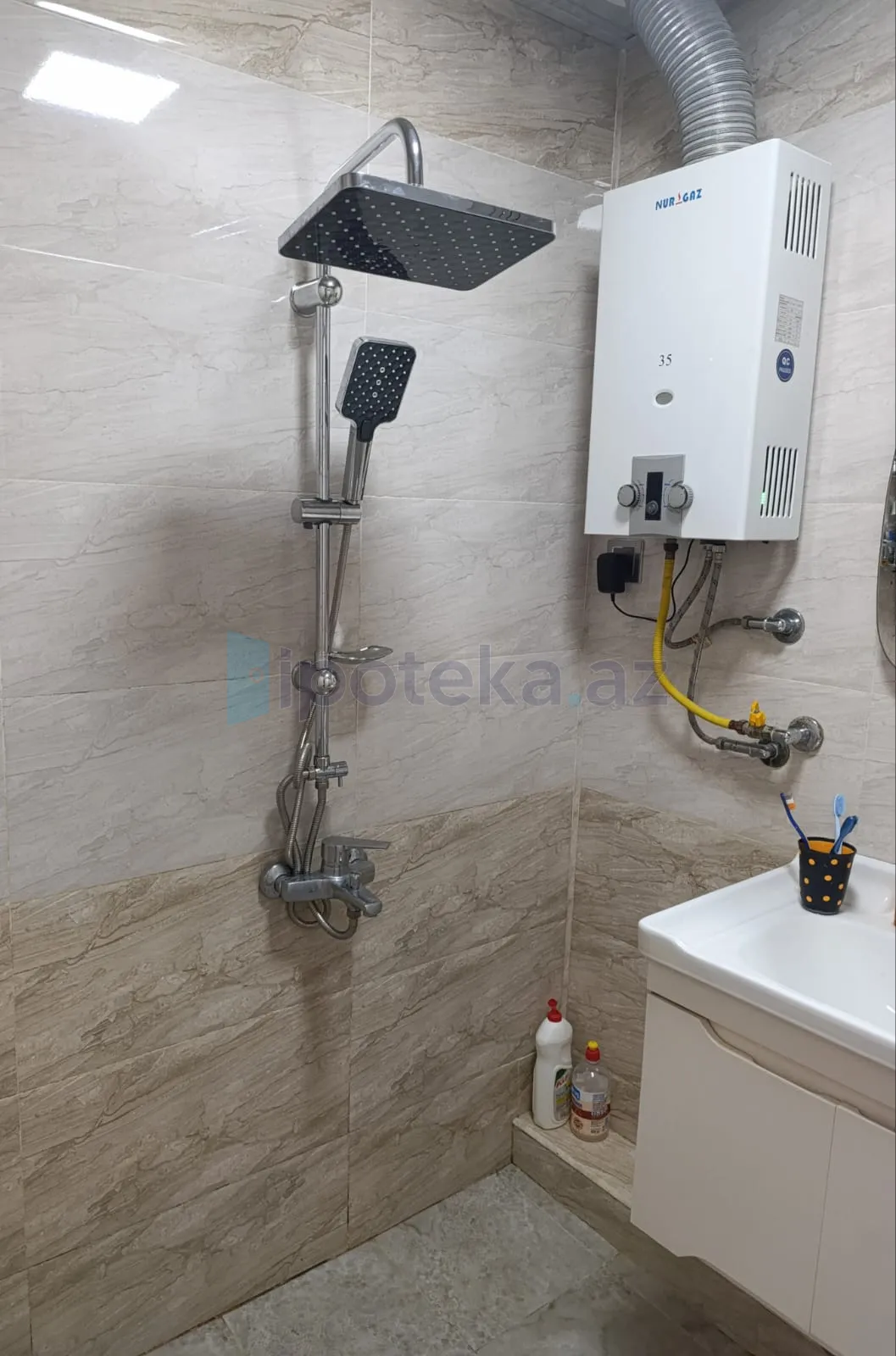 Satılır: 3 Otaq, Köhnə tikili, Nizami r., 8-ci km q., 70.00 m² — Mənzil, Bakı (2)