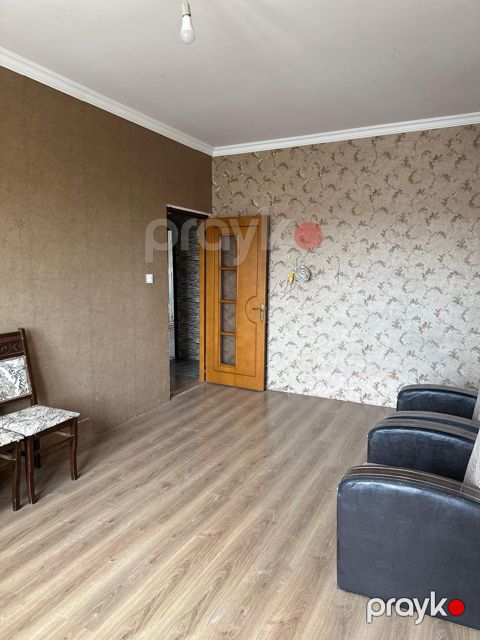 Satılır 2 otaqlı köhnə tikili 65 m² — Bakı