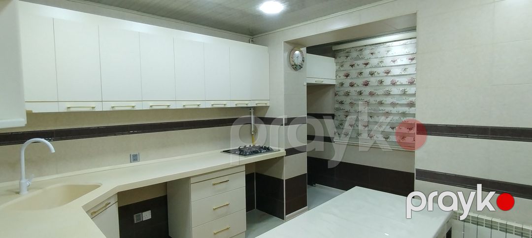 Satılır 5 otaqlı köhnə tikili 95.5 m² — Mənzil, Bakı (3)