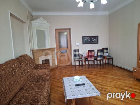İcarəyə verilir 3 otaqlı köhnə tikili 90 m² — Bakı