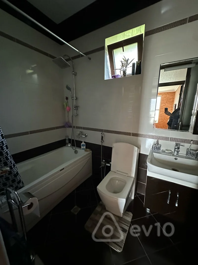 5 otaqlı həyət evi, 220 m², Bineqedi r-n Bileceri qes — Ev, villa, Bakı (10)