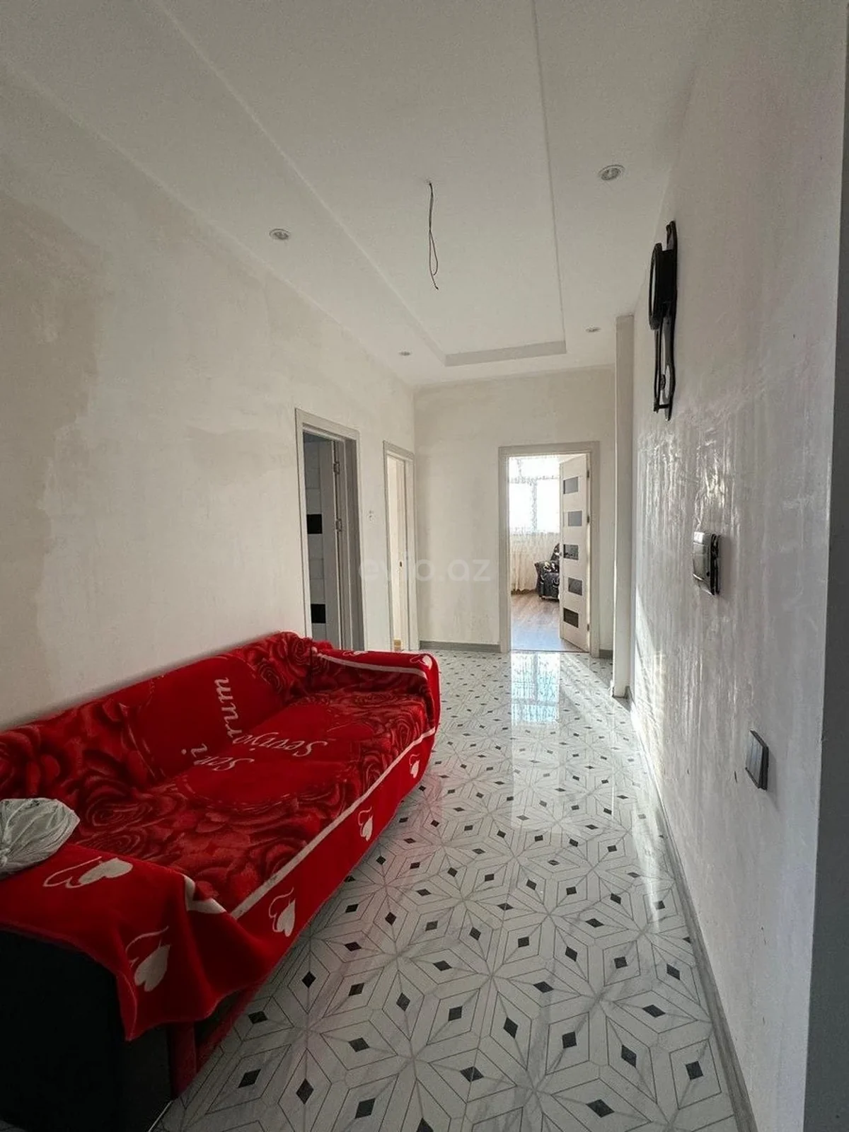 3 otaqlı tam təmirli mənzil satılır Yeni Yasamal qəsəbəsində — Mənzil, Bakı (5)
