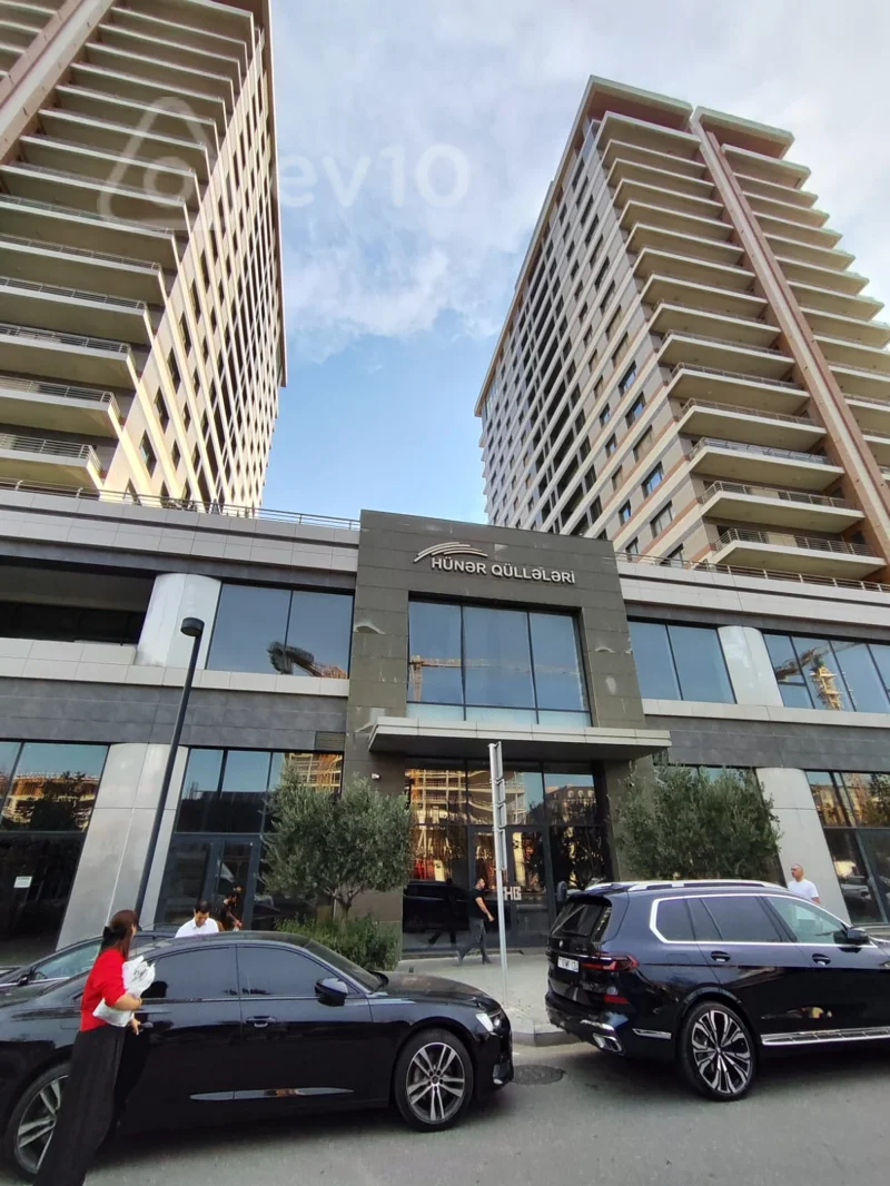 3 otaqlı mənzil, 130 m², Mərkəzi Bulvar — kirayə — Bakı