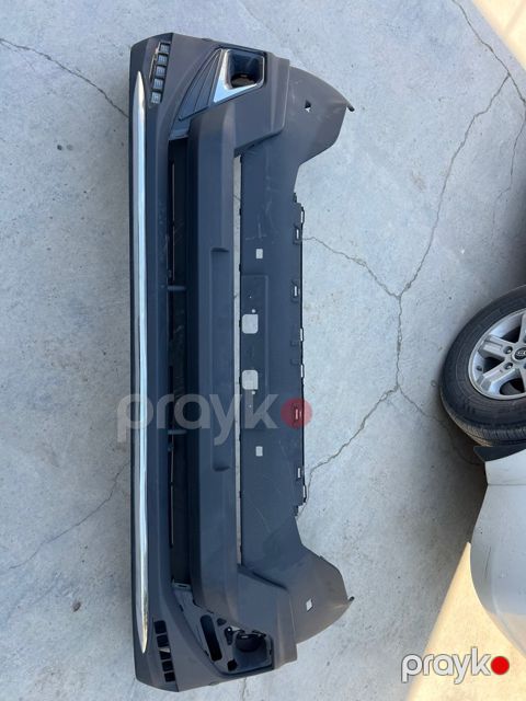 Toyota Land Crusier Prado 2014 2018 ön buferi — Bakı