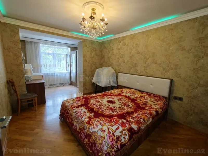 Satılır 3 otaqlı Mənzil Köhnə tikili 80 m² Bakı, Yasamal r., Elmlər Akademiyası m — Mənzil, Bakı (2)