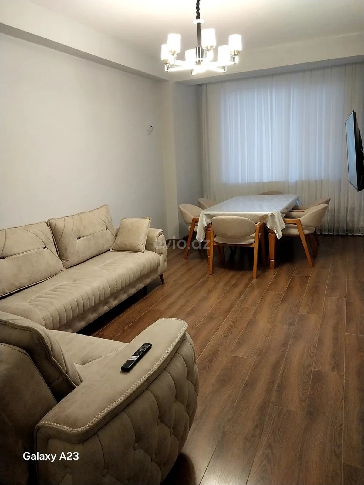 3 otaqlı tam təmirli mənzil satılır Qaraçuxur qəsəbəsində — Bakı