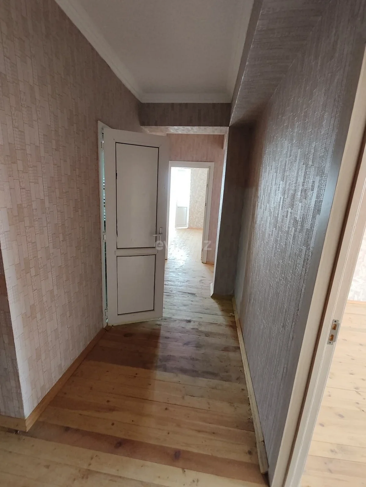 3 otaqlı orta təmirli mənzil satılır Xocasən qəsəbəsində — Mənzil, Bakı (5)