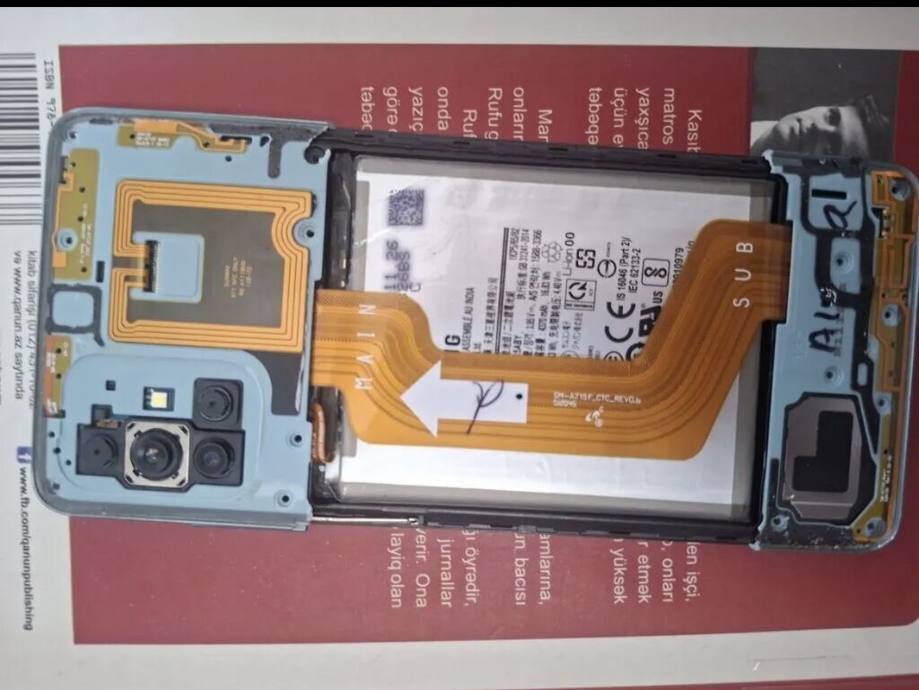 Hər bir şey özünə məxsus üstündə gəlmədir kamerası hər şeyi sadəcə öz — Smartfon ehtiyat hissələri, Bakı (4)