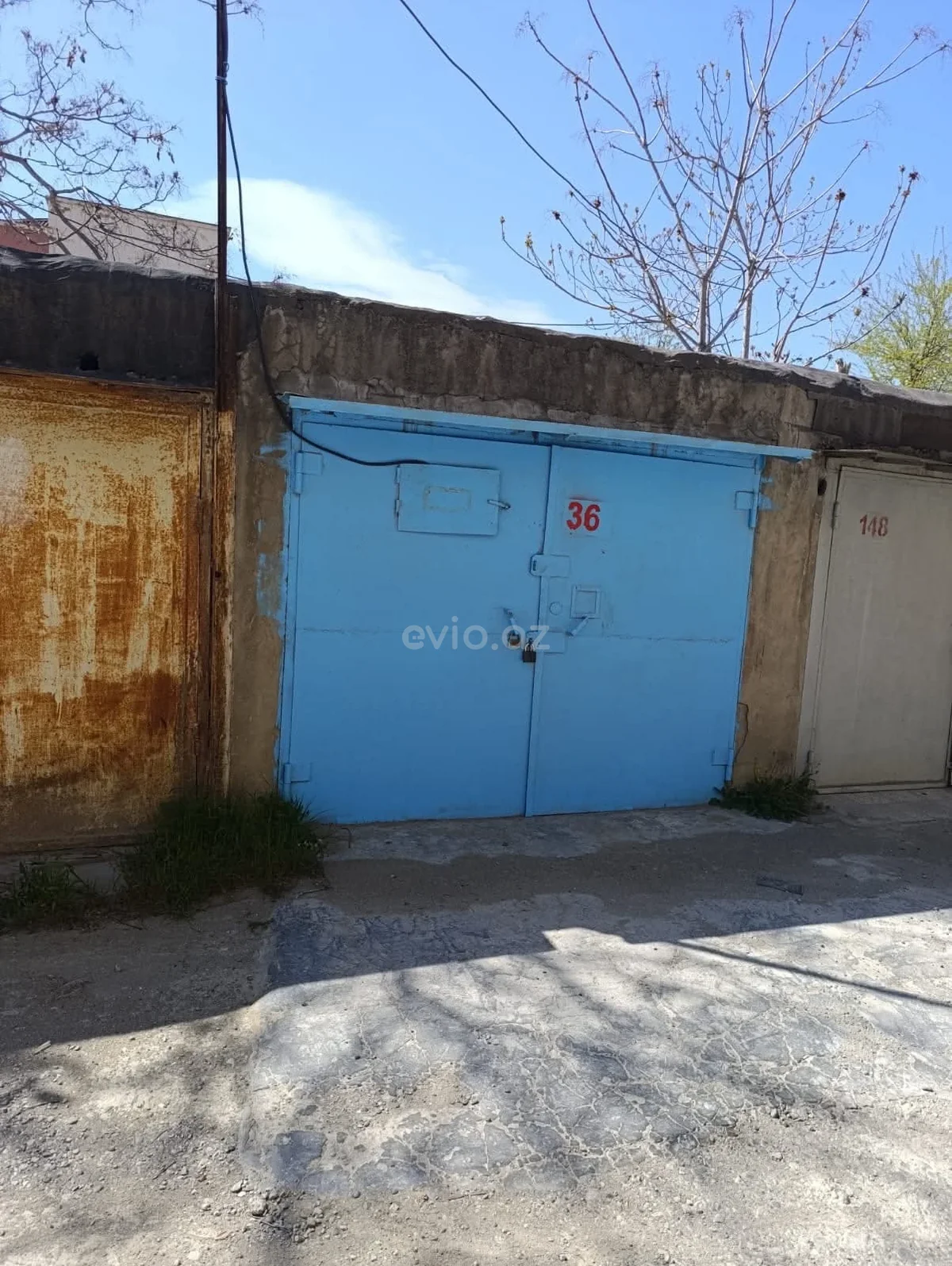 Qaraj satılır Binəqədi rayonunda — Bakı