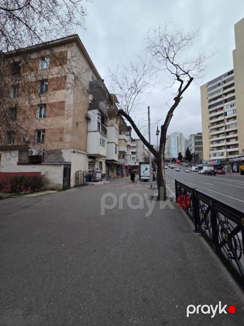 Satılır 3 otaqlı köhnə tikili 65 m² — Bakı
