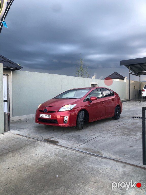 Toyota Prius, 1.8 L, 1.3 kWh, 2010 il, 366 557 km — Avtomobillər, Gəncə (6)
