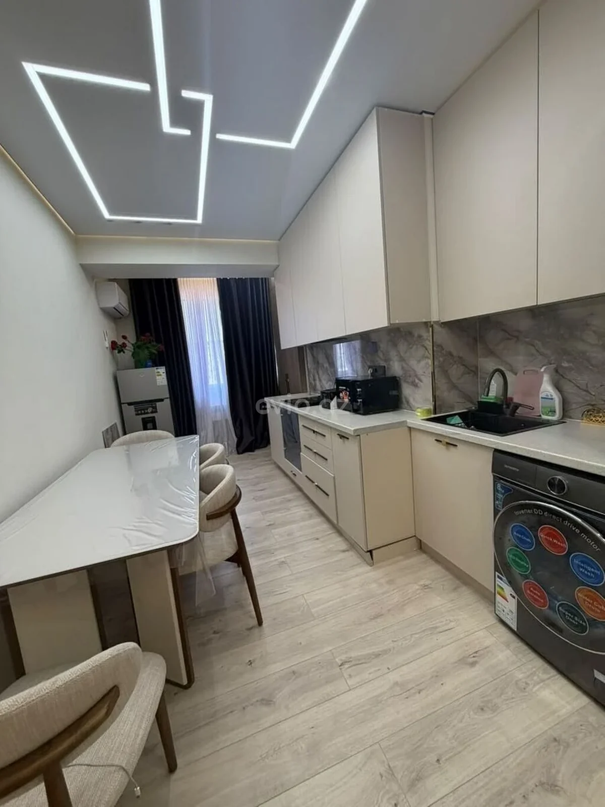 Kirayə 2 otaqlı mənzil 28 May metrosu yaxınlığında — Mənzil, Bakı (9)
