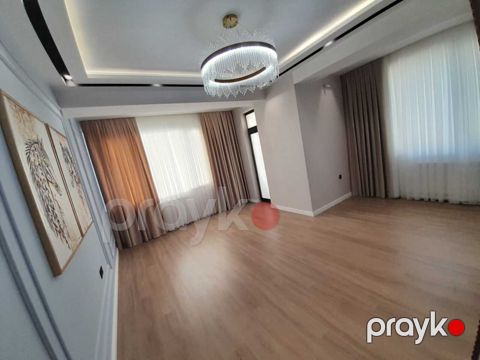 Satılır 3 otaqlı yeni tikili 100 m² — Bakı