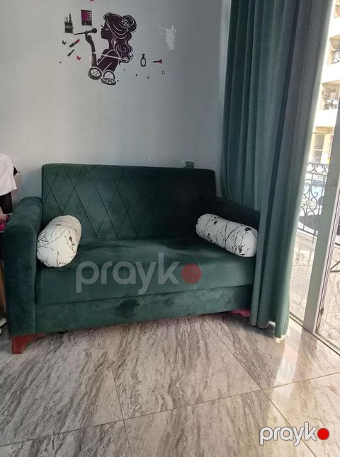 Nigar3. divan satılır 200 azn. təzədi 4 aydi alınıb. Unvan Həzi — Bakı
