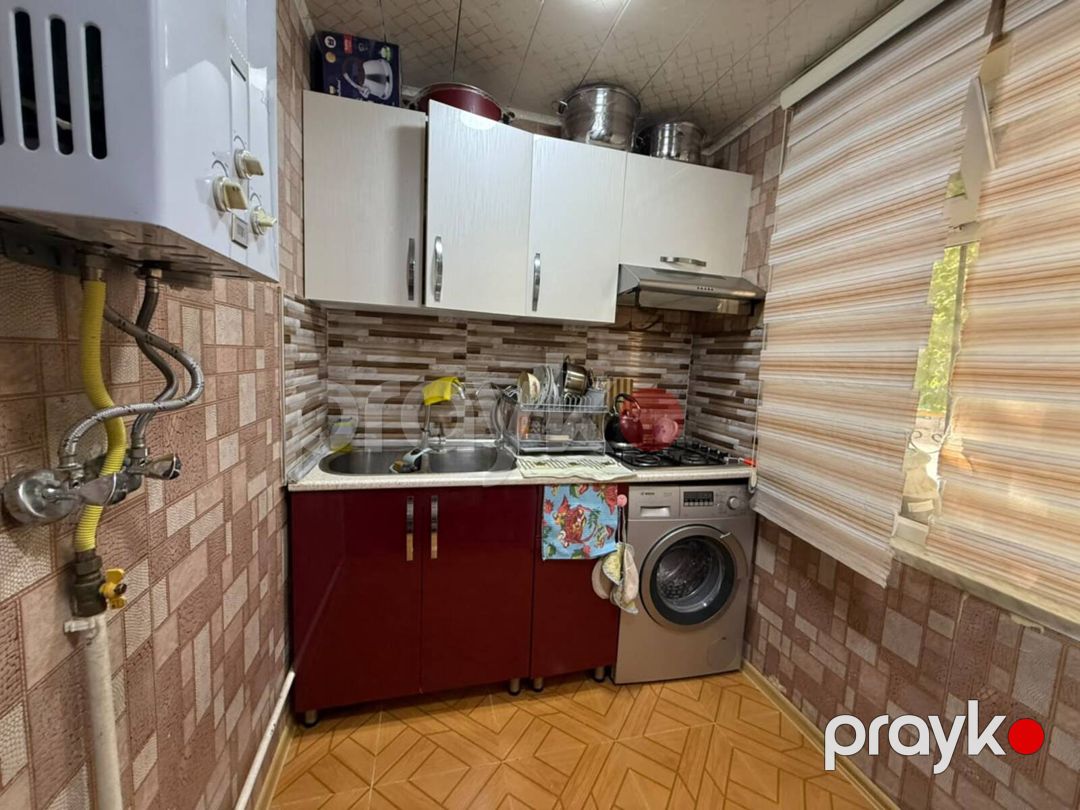 Satılır 2 otaqlı köhnə tikili 60 m² — Mənzil, Bakı (9)