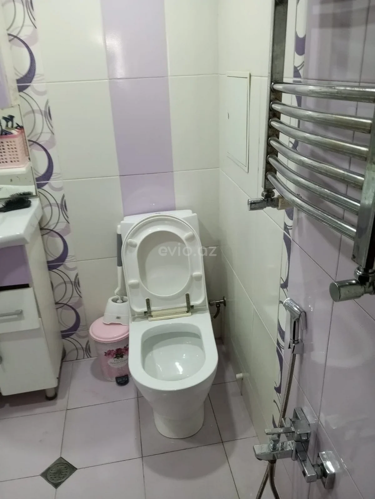 2 otaqlı orta təmirli mənzil satılır Bakıxanov qəsəbəsində — Mənzil, Bakı (9)