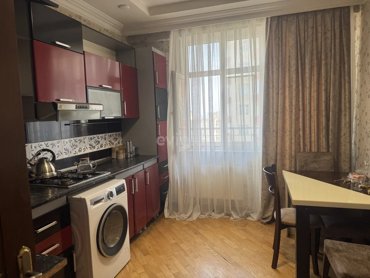 2 otaqlı tam təmirli mənzil satılır Yeni Günəşli qəsəbəsində — Mənzil, Bakı (5)