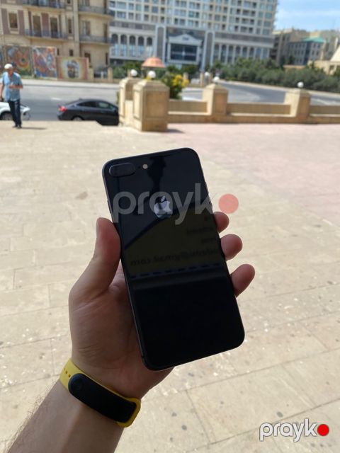 Apple iPhone 8 Plus Space Gray 64GB — Bakı