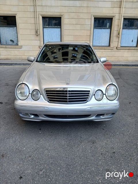 Mercedes E 220, 2.2 L, 2000 il, 403 000 km — Bakı
