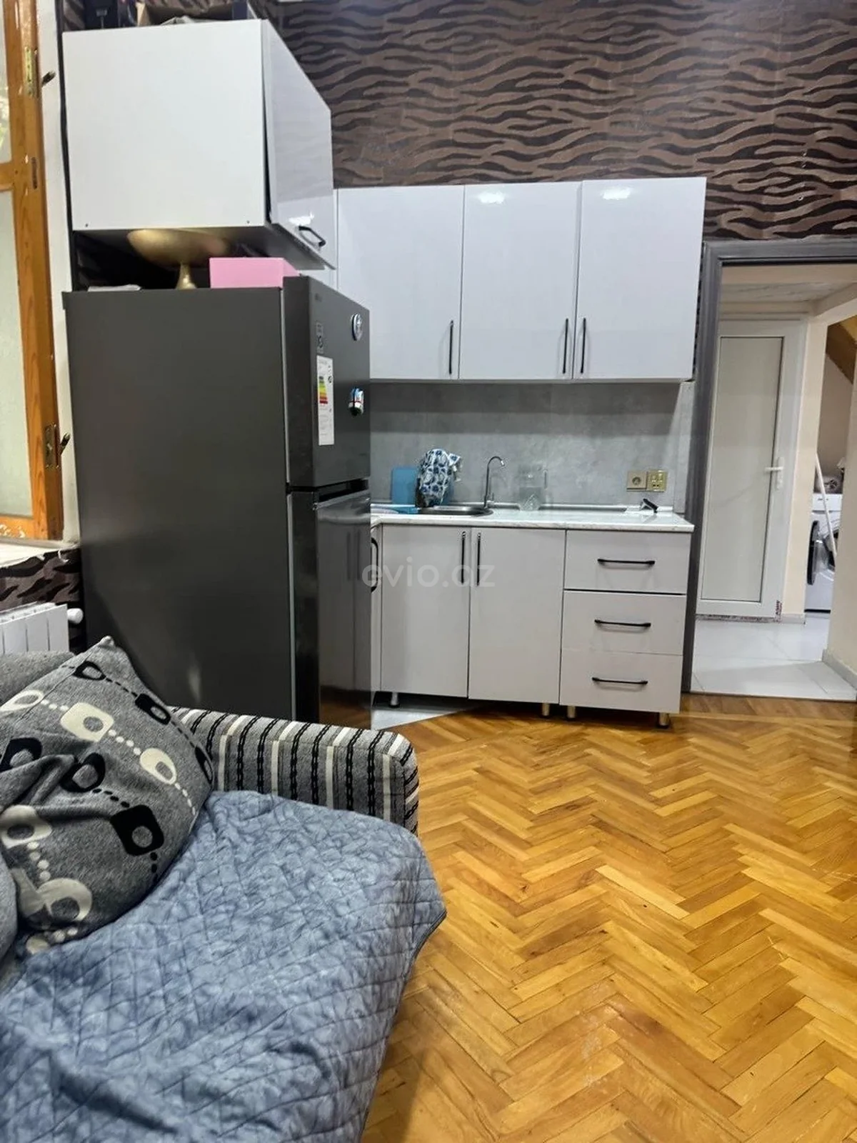 Kirayə 4 otaqlı mənzil 28 May metrosu yaxınlığında — Mənzil, Bakı (6)