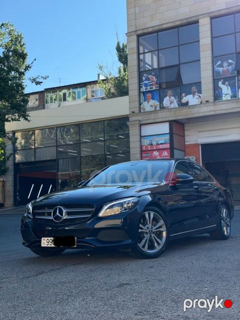 Mercedes C 300, 2.0 L, 2018 il, 117 000 km — Bakı