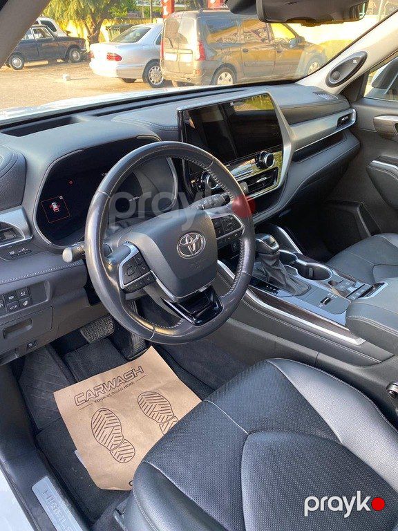Toyota Highlander, 2.5 L, 1.6 kWh, 2023 il, 50 000 km — Avtomobillər, Bakı (3)