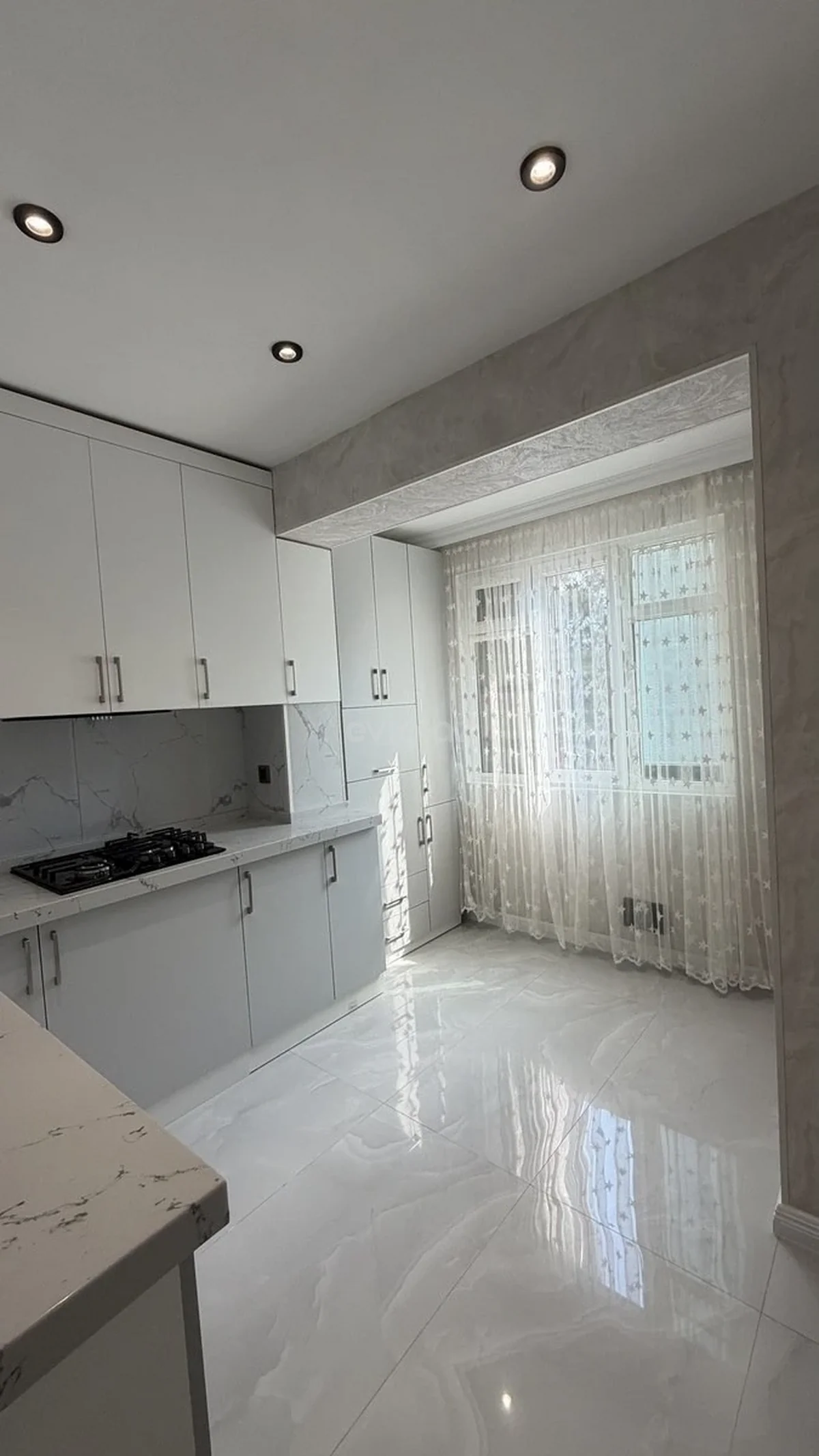 3 otaqlı tam təmirli mənzil satılır Bakıxanov qəsəbəsində — Mənzil, Bakı (6)