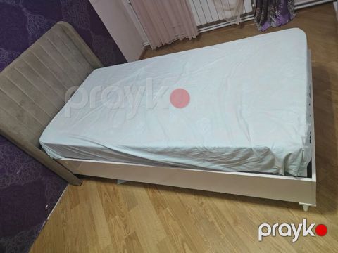 Çarpayı 150azn. Matras var. Unvan Nerimanov. *N17 — Bakı
