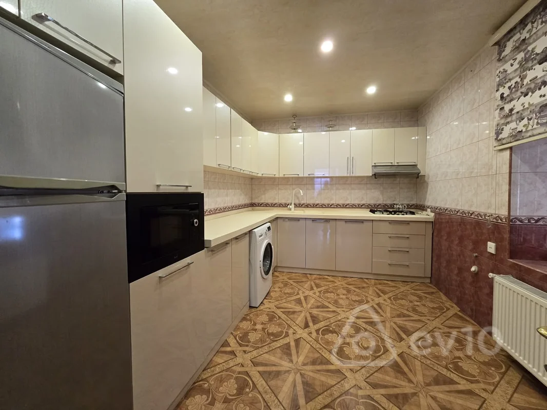 7 otaqlı həyət evi, 350 m², Mərdəkan qəs — Ev, villa, Bakı (12)