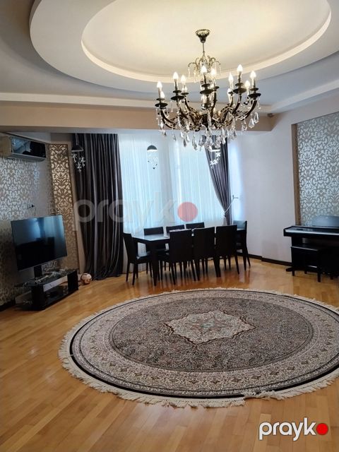 Satılır 5 otaqlı yeni tikili 190 m² — Bakı