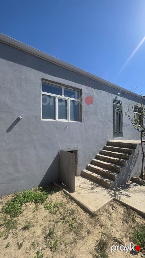 Satılır 3 otaqlı həyət evi/bağ evi 90 m² — Bakı