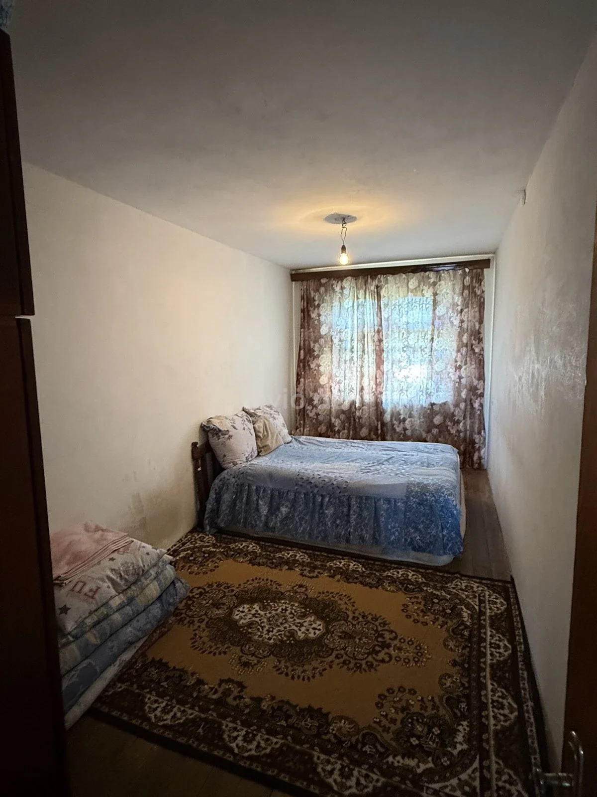 2 otaqlı orta təmirli mənzil satılır 8-ci kilometr qəsəbəsində — Bakı